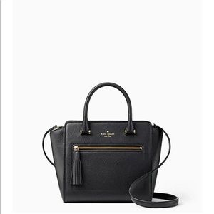 Black Kate spade purse.